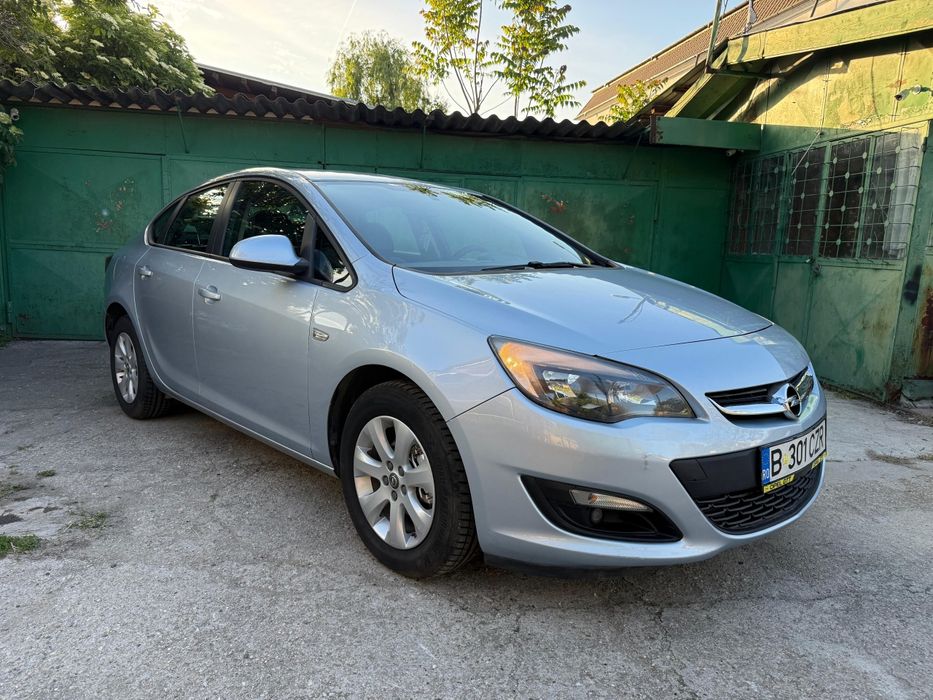 OPEL Astra 2018