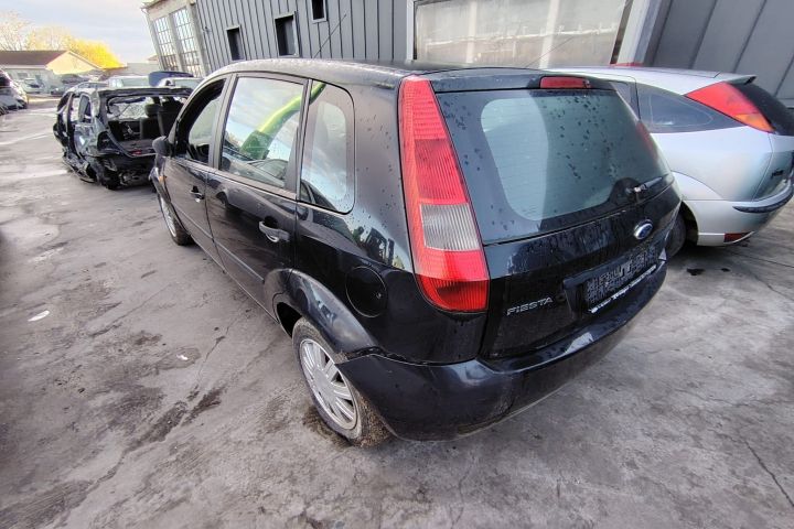 Oglinda dreapta Ford Fiesta 2002 1.4 MT (80 hp)