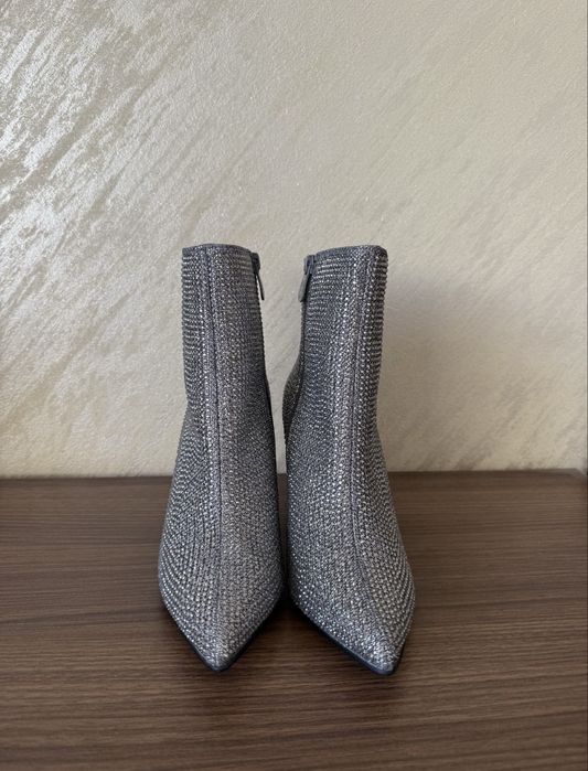Боти на токчета с блясък