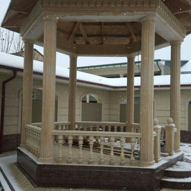 Фасадные работы натуральный травертин и мрамора гранита под ключ