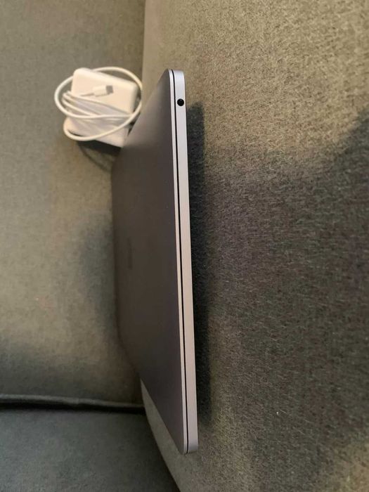 Продается Macbook pro 16/512 gb