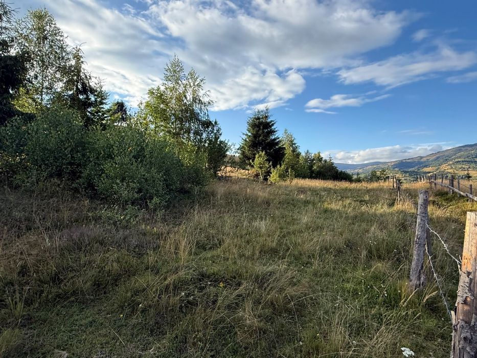 Vand teren Intravilan Albac Apuseni