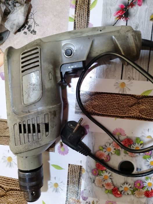 Продам перфодрель