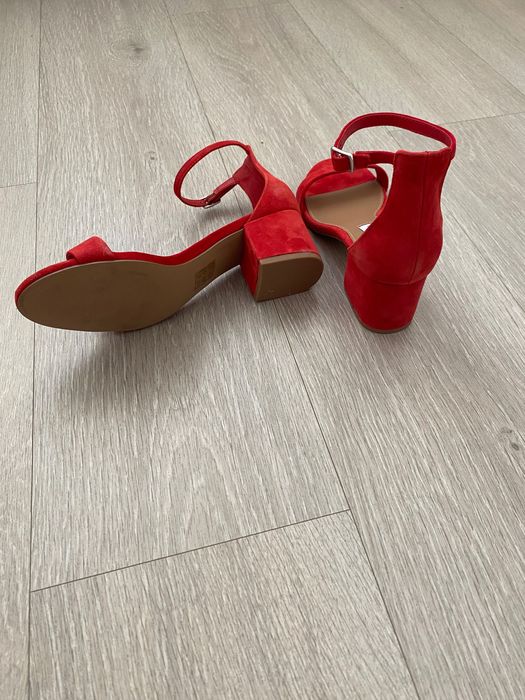 Sandale din piele intoarsa-culoarea rosie