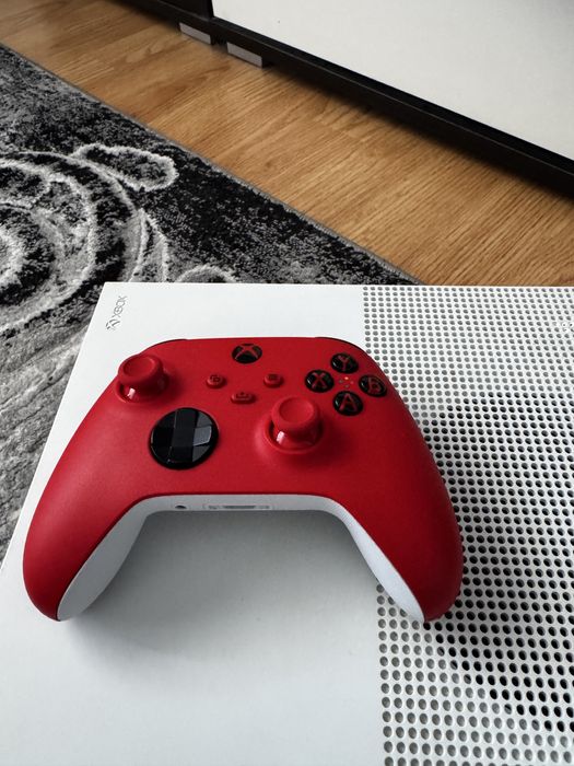 XBOX ONE S 500GB SSD 2 CONTROLLERE