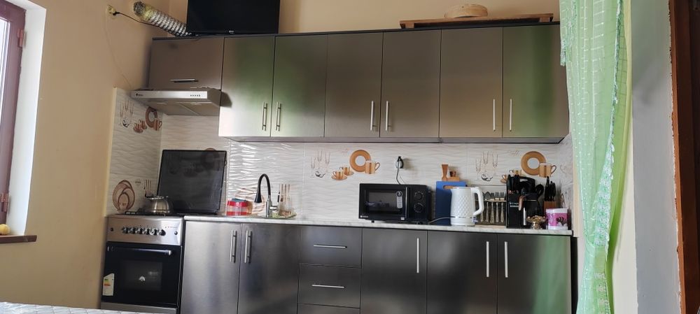 19-mik hovli hamma sharoitga ega