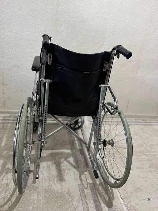 Инвалидная коляска