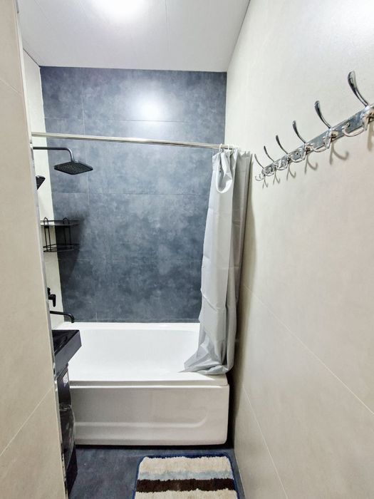 Чилонзор 19 2.3/1/4 сотилади