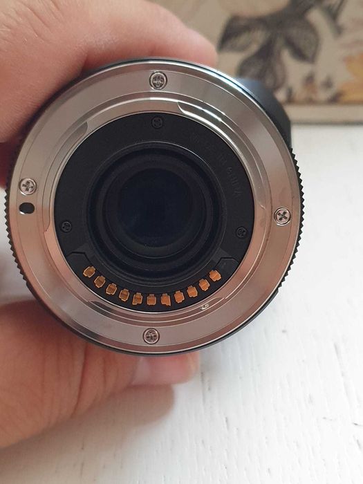 vand obiectiv olympus 12 mm fix