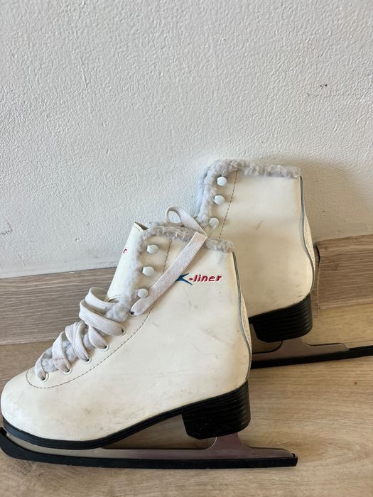 Спортивный обуви