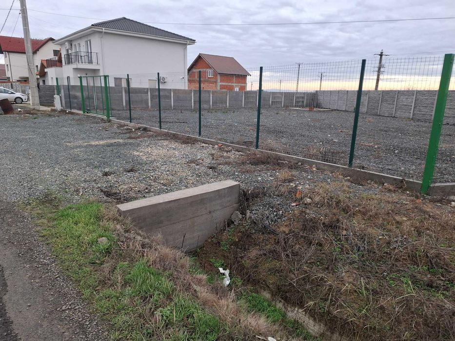 Inchiriez teren pentru servicii, la sosea in Bucovat > Mosnita Veche