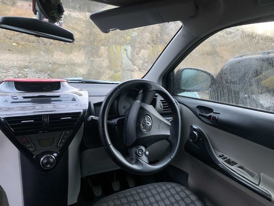 На Части Toyota IQ 1.0 68hp 1KRFE Тойота Ик 1,0 68кс 2011г