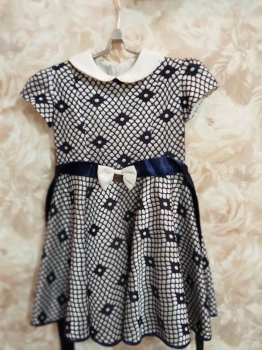 Продам детское платье