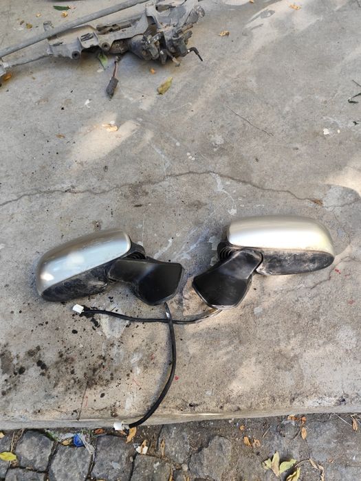 Огледала за toyota auris от 2006 година до 2009