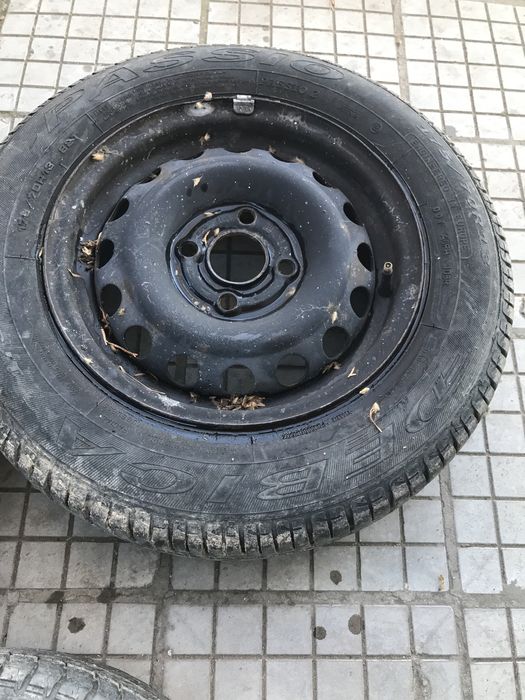 Автомобилни гуми