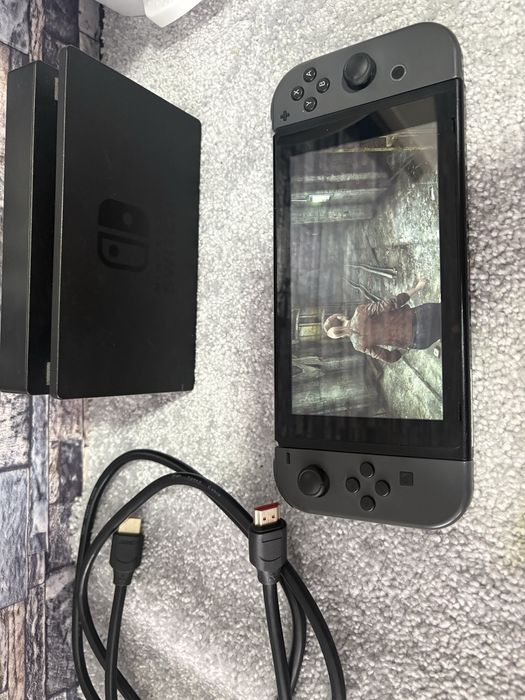 Nintendo Switch Modat - 128 + accesorii.