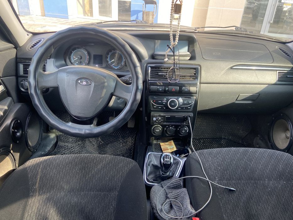 Продам приора 2172 хедчбек