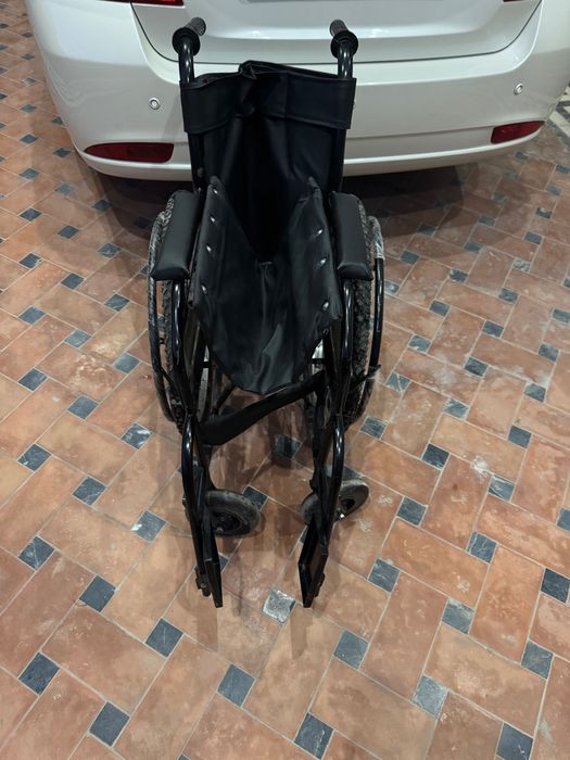 Инвалидная коляска