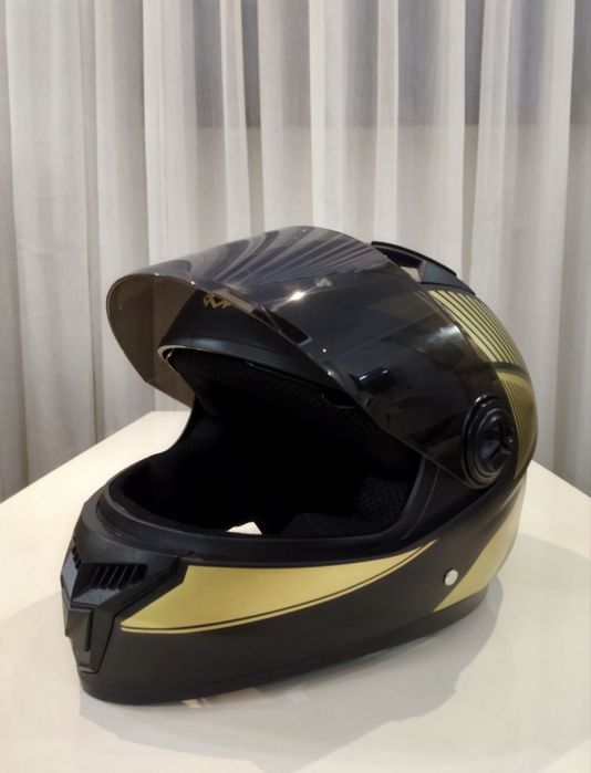 Продам мотошлем