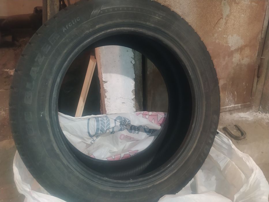Автомобильный шины