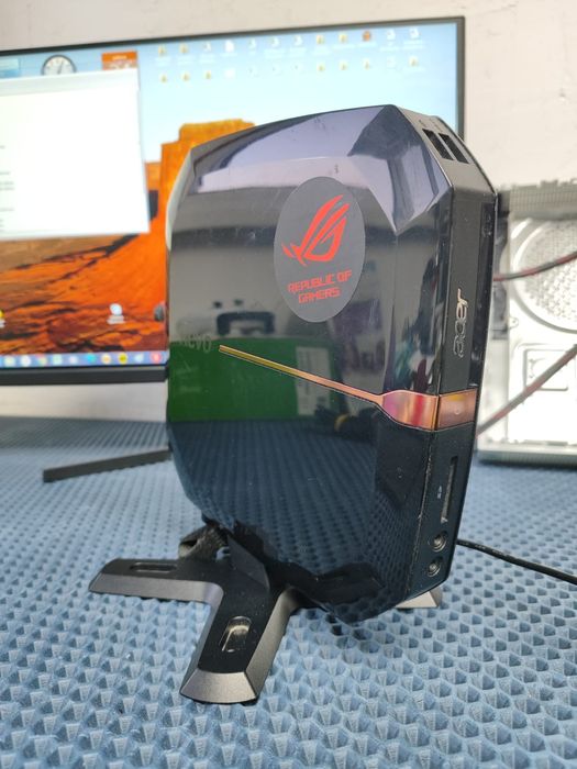 МИНИ ПК полностью рабочий , офисный/windows стоит.