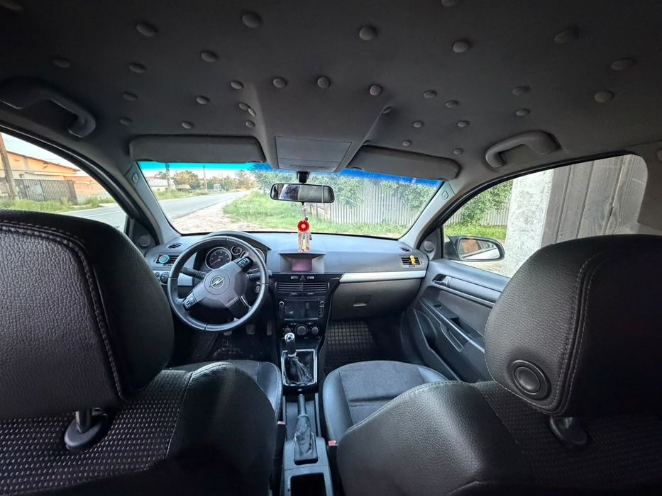 OPEL Astra 2005 — imagine 4