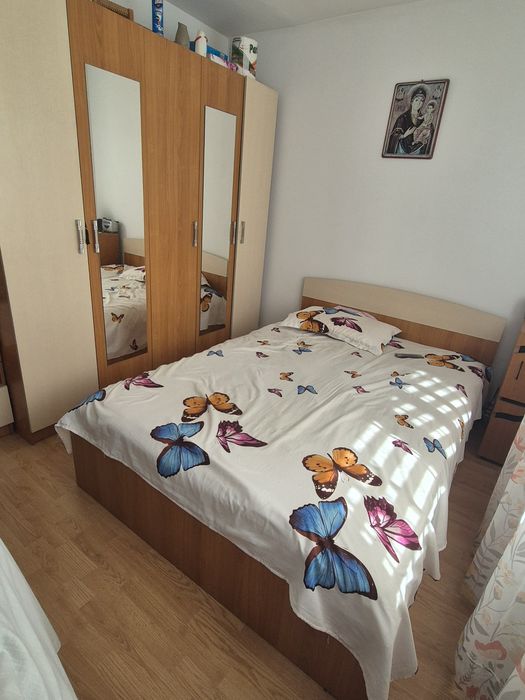 Proprietar,vând apartament 2 camere semi.conf 1 Craiovita Noua et.4/4,