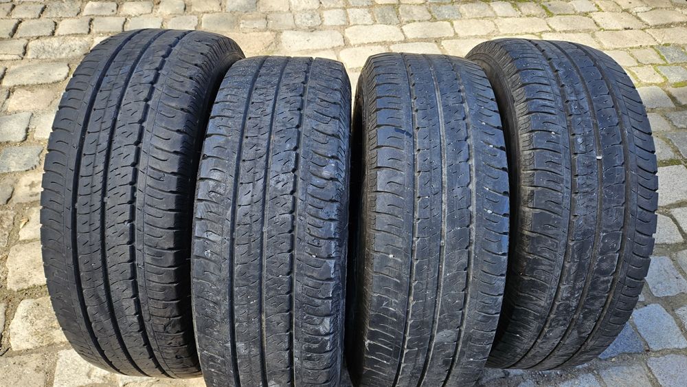 Goodyear Efficient grip cargo 215 65 R16C