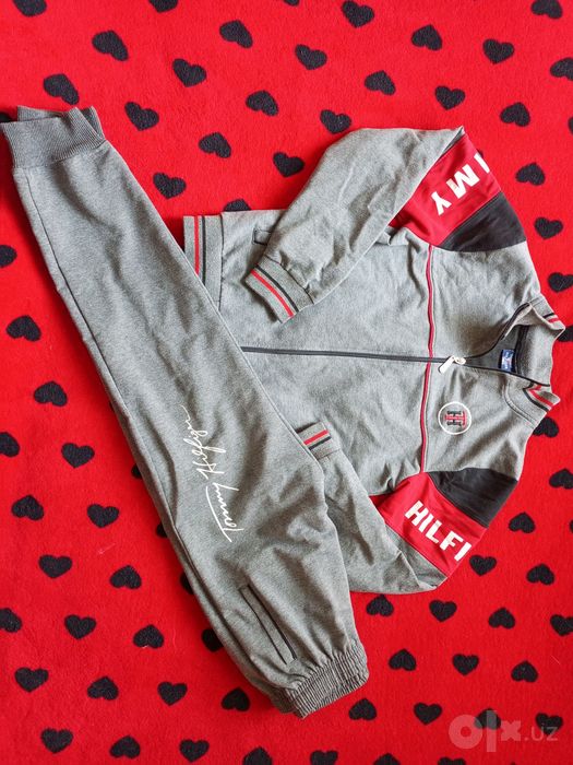 Спортивный костюм на 9-11 лет tommy hilfiger