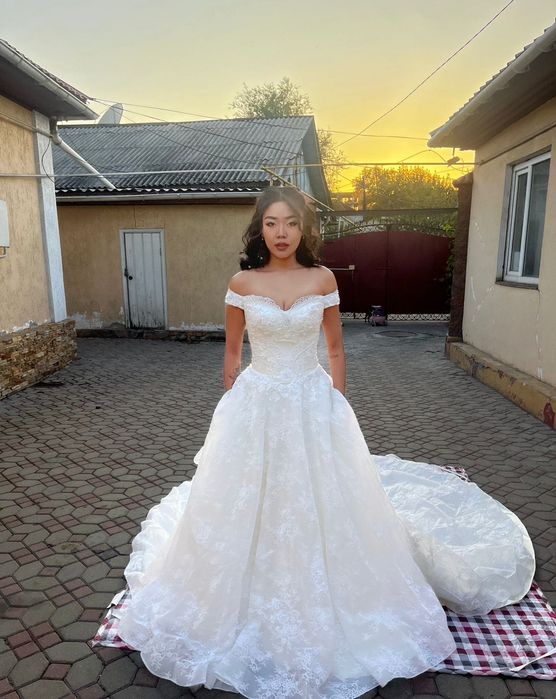 Свадебное платье