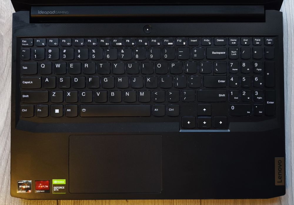 Lenovo Ideapad Gaming 3  15,6 FHD/ Ryzen 5 5600H/16GB/SSD512/ GTX 1650 4GB