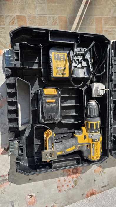 Винтоверт Dewalt ЗАПАЗЕН