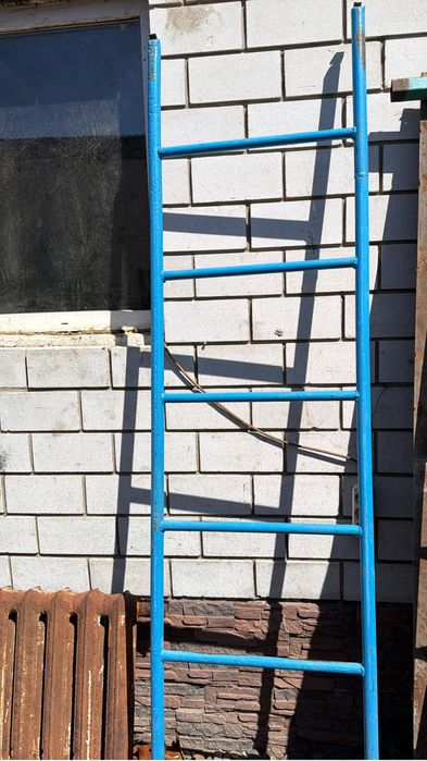 Продам лестницы,. Трубы уголки