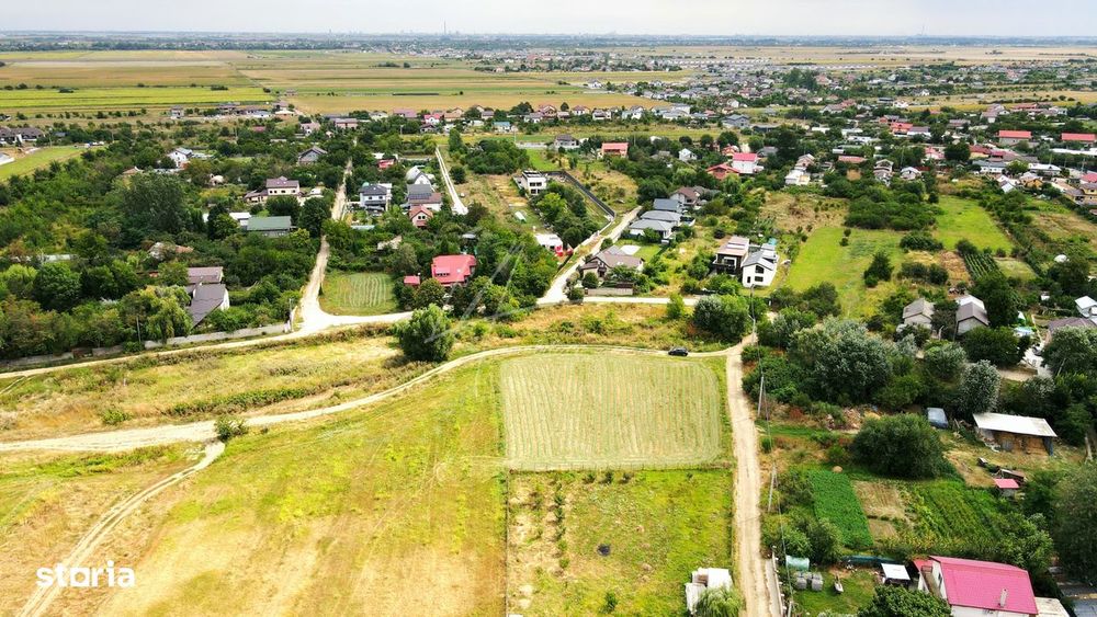 Teren intravilan la Teghes – pozitionare excelenta langa padure