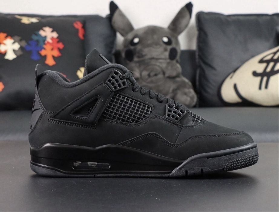 Jordan 4 Black cat