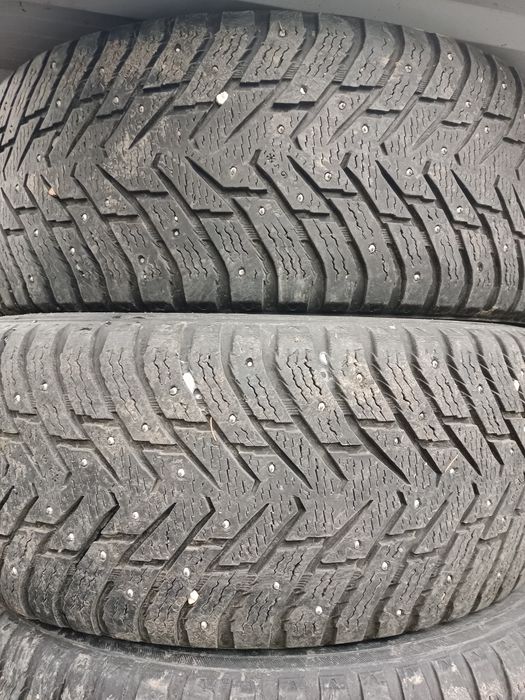 Продам шины на 18.