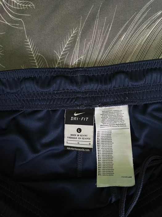 Pantaloni nike scurti