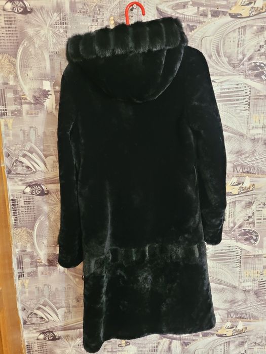 Шуба мутон со вставками норки