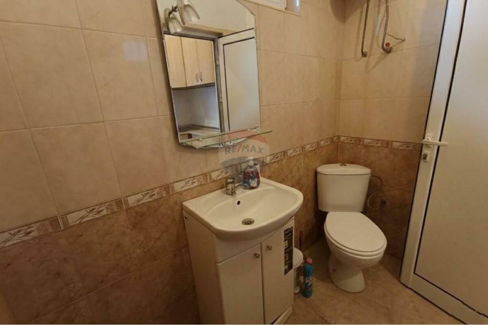 Студио за продажба