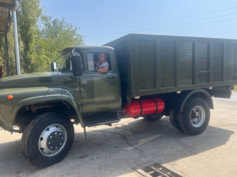 ZIL-138 yuk mashinasi sotiladi, 1974-yil, xaki rang, a’lo holatda