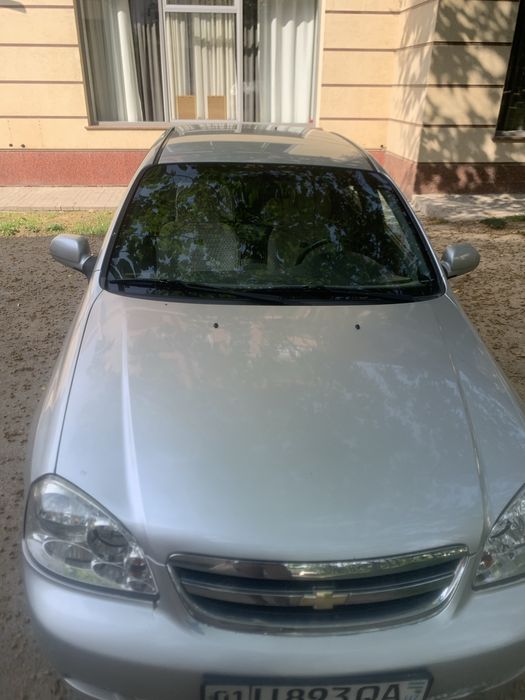 Продается машина LACETTI (1.8) в хорошем состоянии.Хозяин продает.