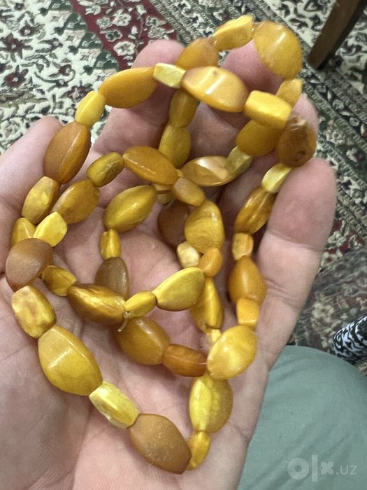 Янтарные бусы королевский янтарь