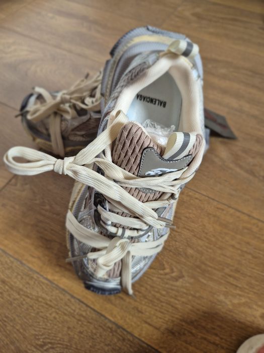 Balenciaga нови, топ модел