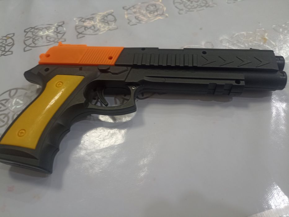 Пистолет продам за 1000 тенге.