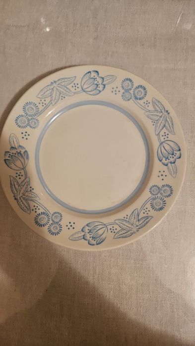 Тарелки ЗИК и  БУДИ, фаянс, СССР