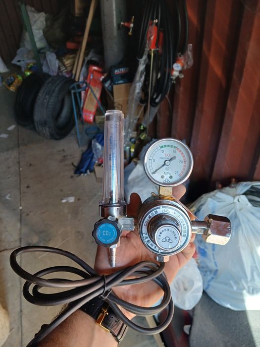 Кислородные балоны и углекислота