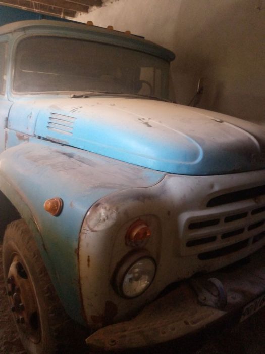 Zil 1990 yil holati zoʻr  yurib turibdi