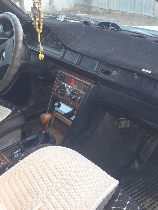 Мерседес машина 124