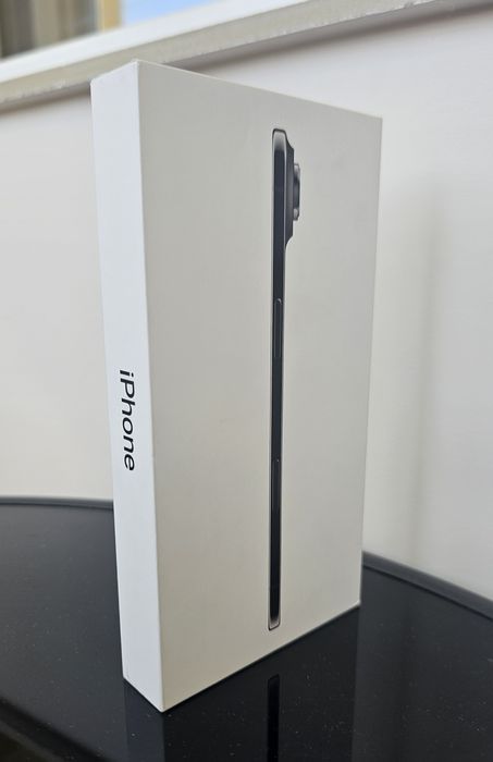 Iphone AIR  чисто НОВ