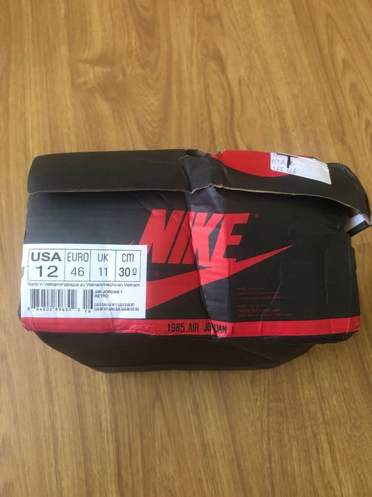 Кроссовки Nike..